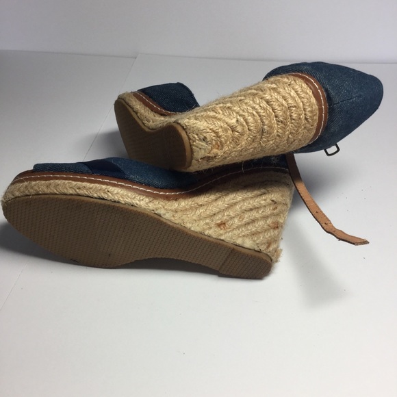 Blue  Platform Sandals Fabric Material Top, Size 7 - Picture 14 of 14